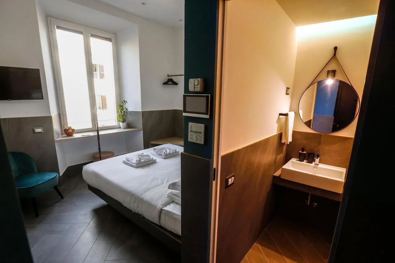 Ottaviano Smart Rooms Rom 3*,  Italien