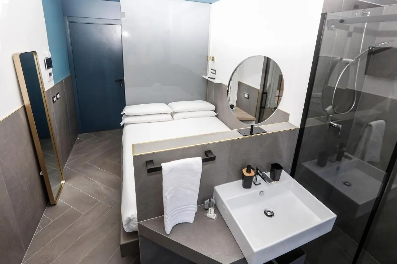 Ottaviano Smart Rooms Rom Italien