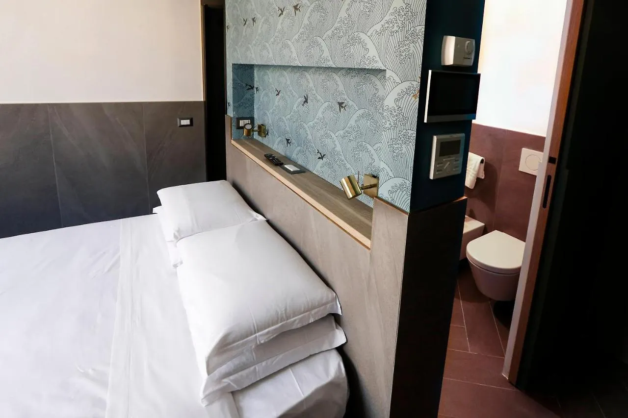 Ottaviano Smart Rooms Rom Italien